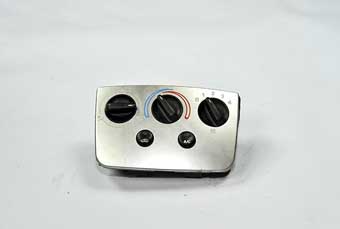 TAUNUS ÇIKMA YEDEK PARÇA FORD CIKMA YEDEK KİLİMALI KALORİFER DÜĞME PANELİ 